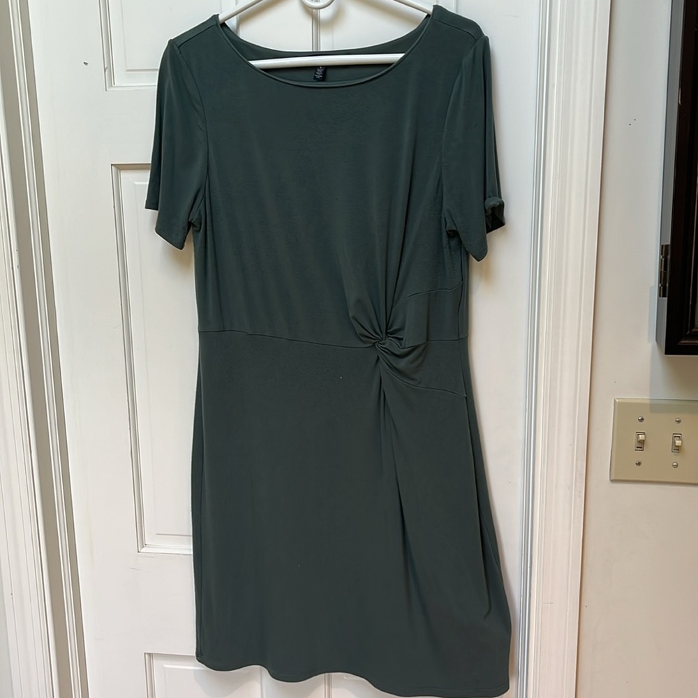 White House Black Market green L dress